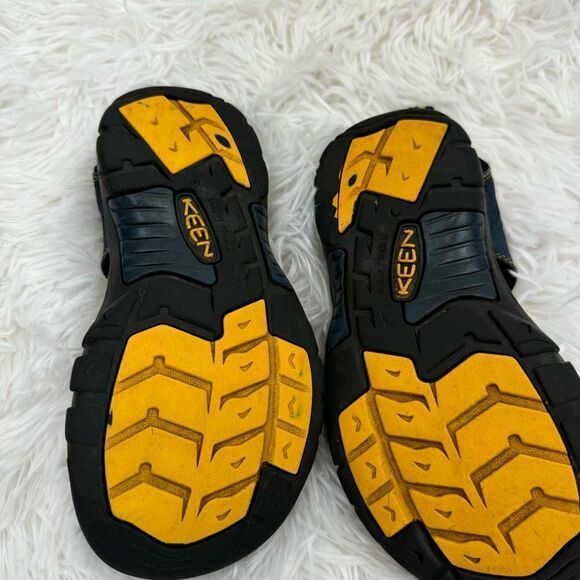 Keen Newport H2 & Merrell Hydro Hiker Sandal Bundle - Picture 9 of 15